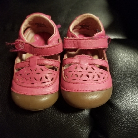Toddler's Shoe Bundle - Picture 5 of 6